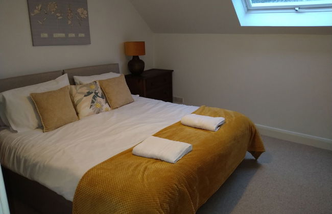5 Bedrooms/sleeps 10-12/free Wifi & Parking/garden - Foto 11