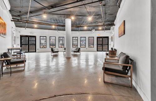 Pink Heaven Indoor Pool, FREE Parking, Near NYC - Foto 20