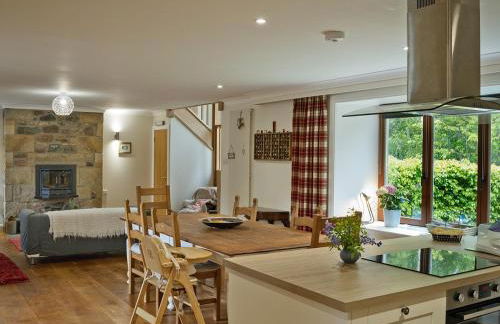 The Steading at Pitmeadow Farm - Photo 2