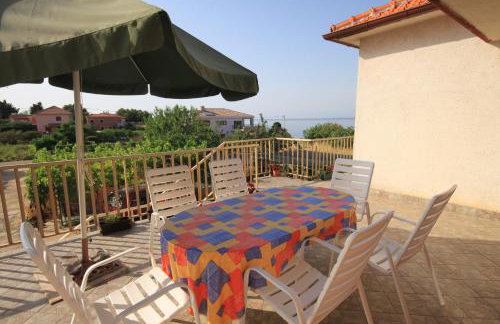 Apartments by the sea Ugljan - 8257 - Foto 18