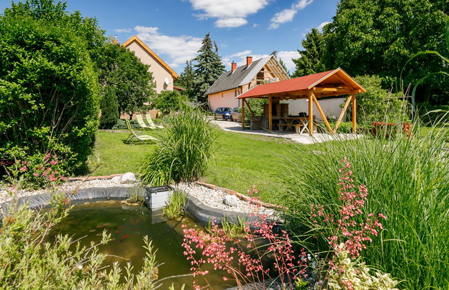 4 bedroom House in Kőröshegy with garden and terrace - Photo 3