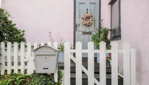 Moon's Cottage - Photo 2