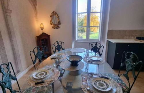 Gîte paisible dans château avec jardin, climatisation - FR-1-489-604 - Foto 5