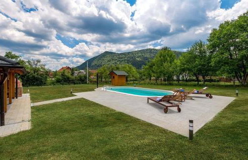 V's place - wooden house with heated pool and outdoor sauna - Foto 11