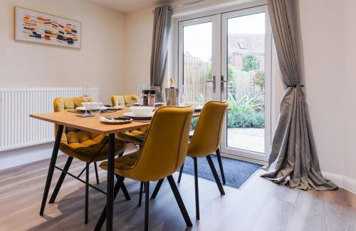 Stylish 3 bed house in Bedford perfect for Contractors and families - Foto 14