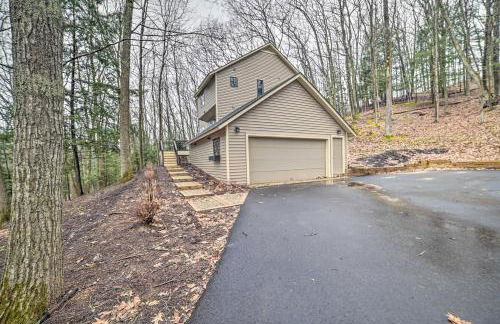 2 Mi to Tunnel of Trees Home with Furnished Deck - Foto 26