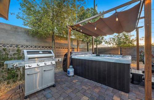 Stylish home with pool and spa - Foto 21