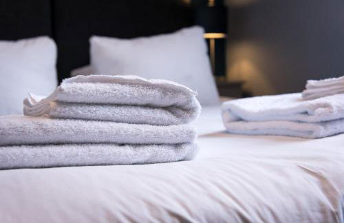 Arena Apartments - Stylish and Homely Apartments by the Ice Arena with Parking - Photo 90