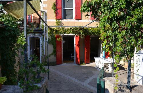 St Jean du Gard : Spacious Apartment with Use of Pool - Foto 9