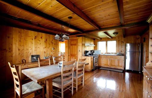 Rustic Log Cabin Rental at a Riverside Resort on the Big Hole River, Montana - Foto 1