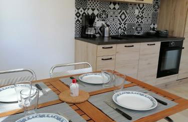 Petite Maison refaite à neuf proche plage - Foto 12