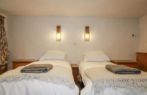 Coombe Barn - Photo 21