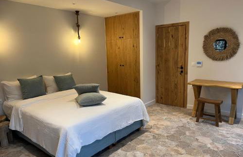 Villa Horti , 333 steps from Agni Bay - Photo 20