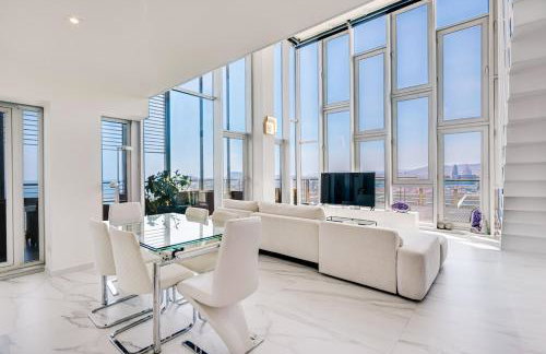 Penthouse With The Best Views! - Photo 27