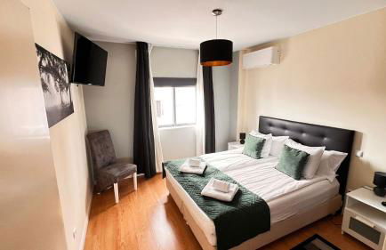 Apartment Beta - 2 Bedrooms, Private Rooftop Patio with Hot Tub, BBQ and View - Foto 9