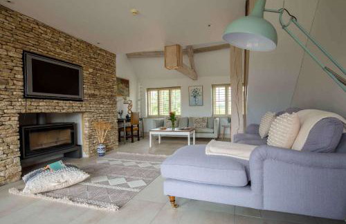 Stunning 6 Bedroom Riverside Barn Cotswold Mill - Foto 3