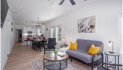 Vibrant 4BR3BA Oasis Near Happy Downtown - Foto 5, Other