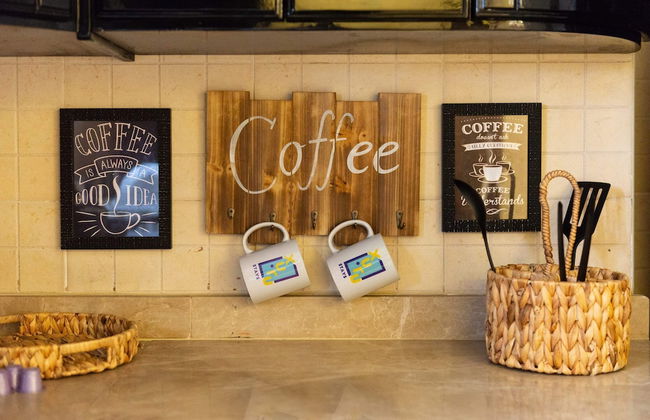 Xuru Stays I Play Foosball & Do Yoga - 1 BR Apt. 5 Min To Airport - Foto 15