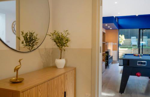 Designer Wandsworth flat -Hot Tub, PS5, Pool Table - Foto 5