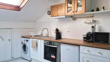 Chez Denise Studio Cosy Lyon - Photo 2, stove