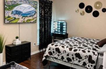 Sleeps8No Stairs,Carpet-Free Near Dallas Stadiums - Foto 3