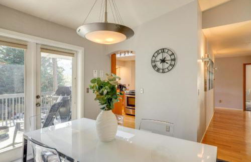 Sudden Valley Home about 1 Block to Lake Whatcom! - Foto 8