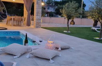 Villa Lukas&Ana s bazenom,dječjim igralištem - Photo 39