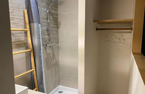 Au pied de la Cité Médiévale, piscine, vue extraordinaire, gîte La Trivala à Carcassonne - Photo 25