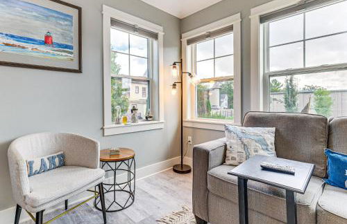 Walk to Dtwn Charlevoix Condo with Fireplace - Foto 6