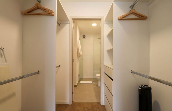 w Prestigious 2BR w Balcony Near Larcomar - Foto 18