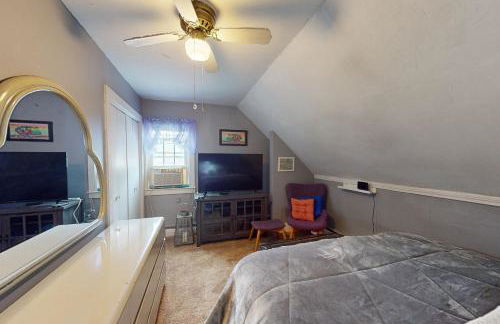 Provincetown Bliss - Photo 16