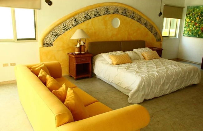 Uinic Chay Luxury Ocean Front Villa - Photo 3