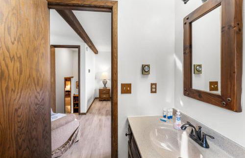 Lily Bay Lodge by Simple Life Rentals - Photo 13