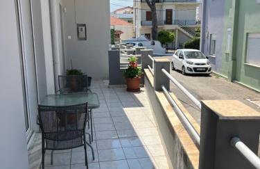 Cozy Kolonaki Retreat - Photo 9