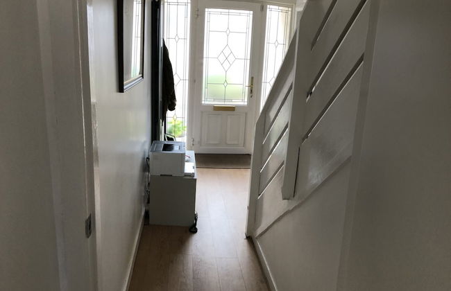 Limegrove, Comfortable Three Bedroom House - Photo 4