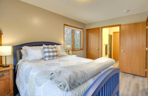 Private Lakefront Cabin with Hot Tub, Deck and Views - Foto 21