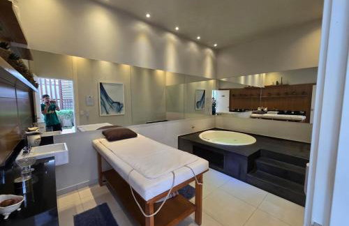 Apartamento aconchegante com piscina e jacuzzi - Foto 13