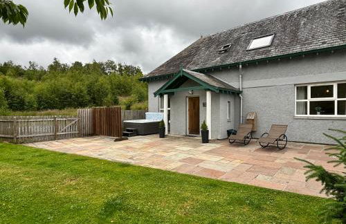 Chauffeur's Cottage with Hot Tub - Foto 35