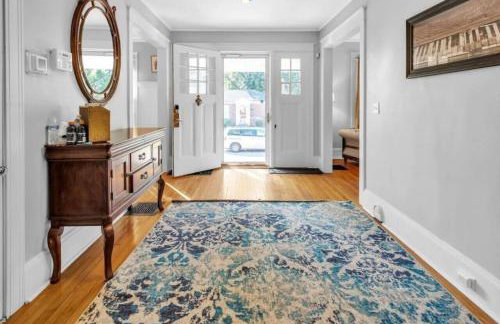 Massive 6 bedroom home with a Pool - Foto 5