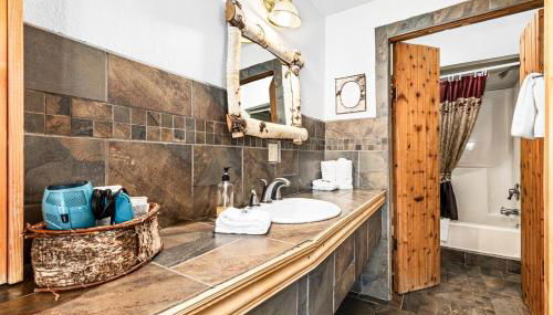 The Inn On Gitche Gumee - The Wolves Den - Foto 5