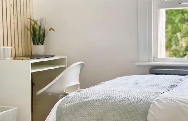 Modern Room in Centrally Located- Room 4 - Foto 6