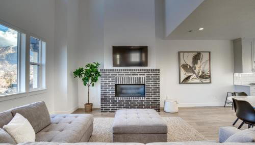 Modern Downtown Provo Townhome with Balcony! - Foto 4