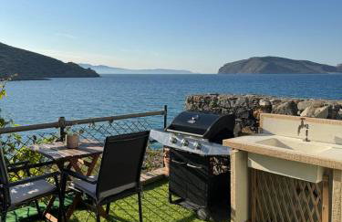 Tholos Alexandra's Beachfront House - Foto 9