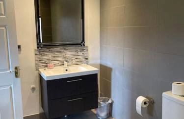 Spacious Home, 6 large bedrooms, full sky package, sleeps 14 - Foto 75