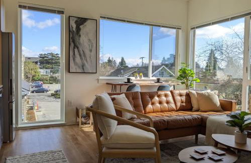 A premier smart condo with parking - Foto 7