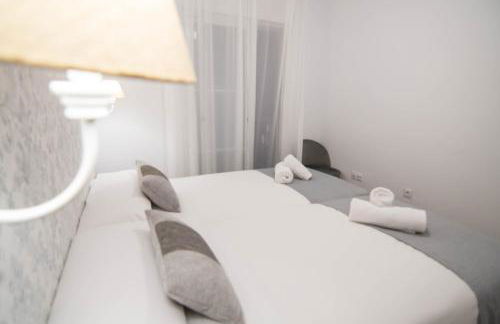 NEW! Luxury CITY CENTER & 2 BALCONIES - Foto 18