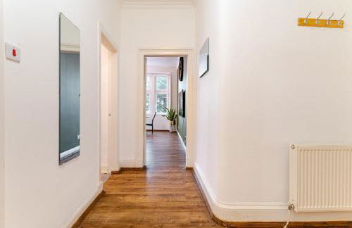 Newly Furnished Flat 4 Minutes Walk To Metro - Foto 18