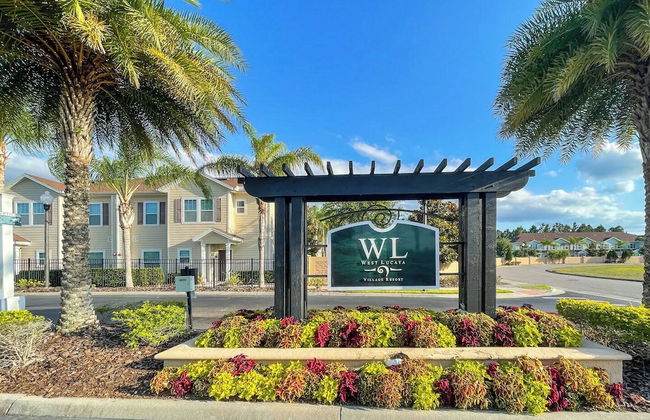 Moana's Hut Miles From World's Best Theme Parks! - Foto 33