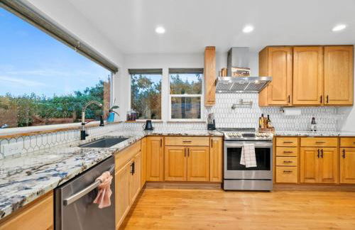 Homestead Villa - HotTub & Sauna Retreat - Foto 48