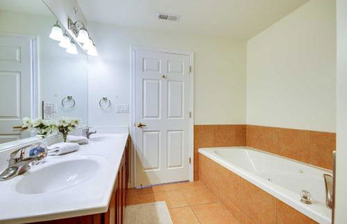 Lakefront Osage Beach Condo Dock Your Boat Here! - Photo 17